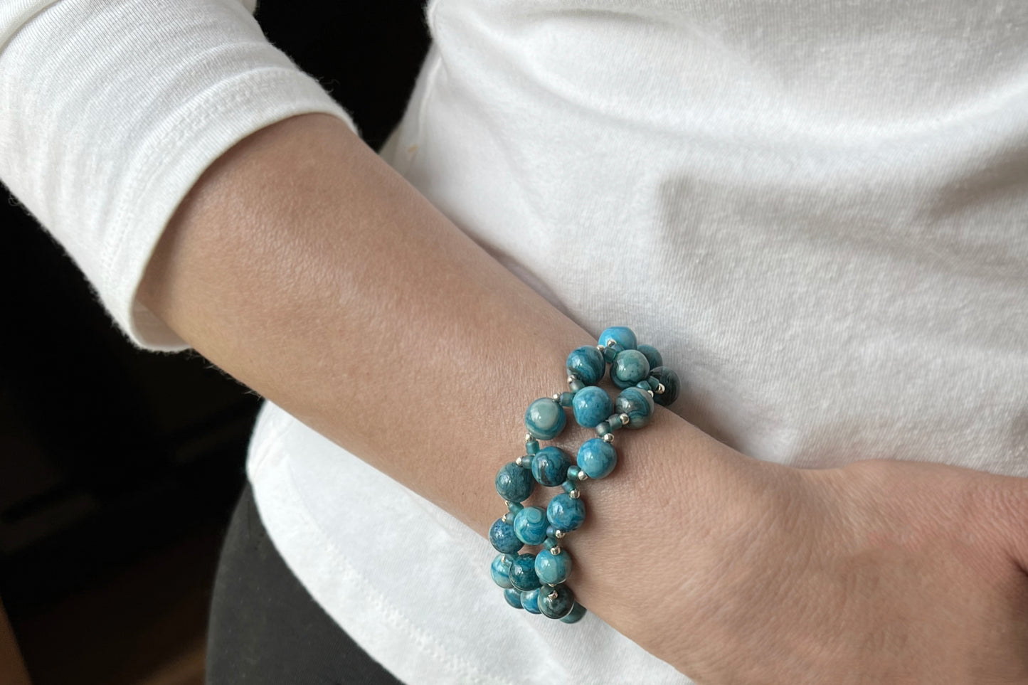 blue agate beaded gemstone bracelet