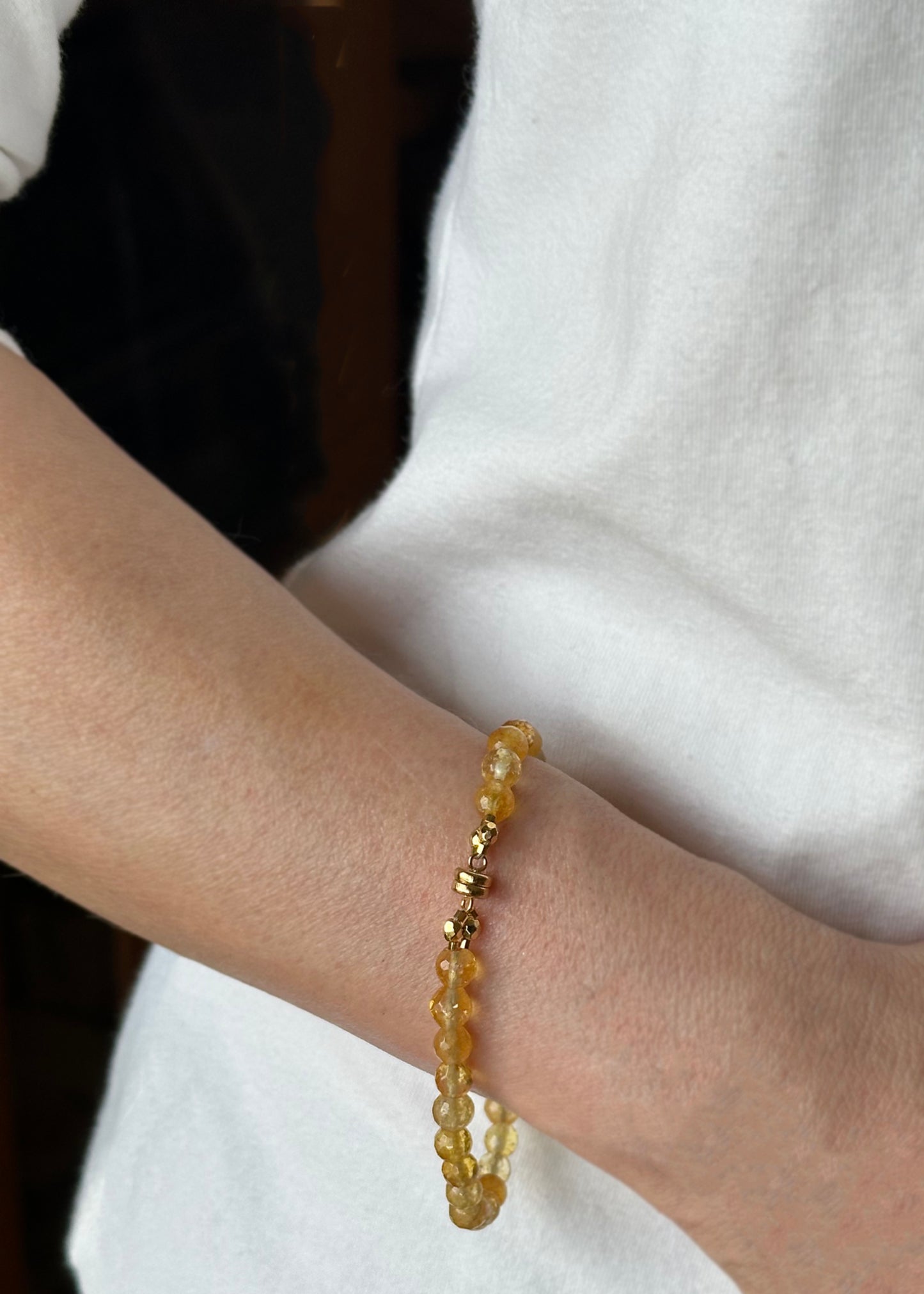 Golden Radiance Reimagined: The Handwoven Citrine Faceted Bead Bracelet