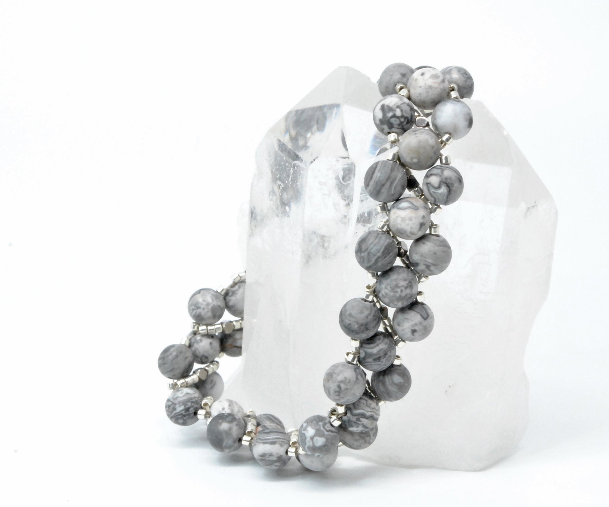 gray matte agate beaded bracelet . gray beaded bracelet .