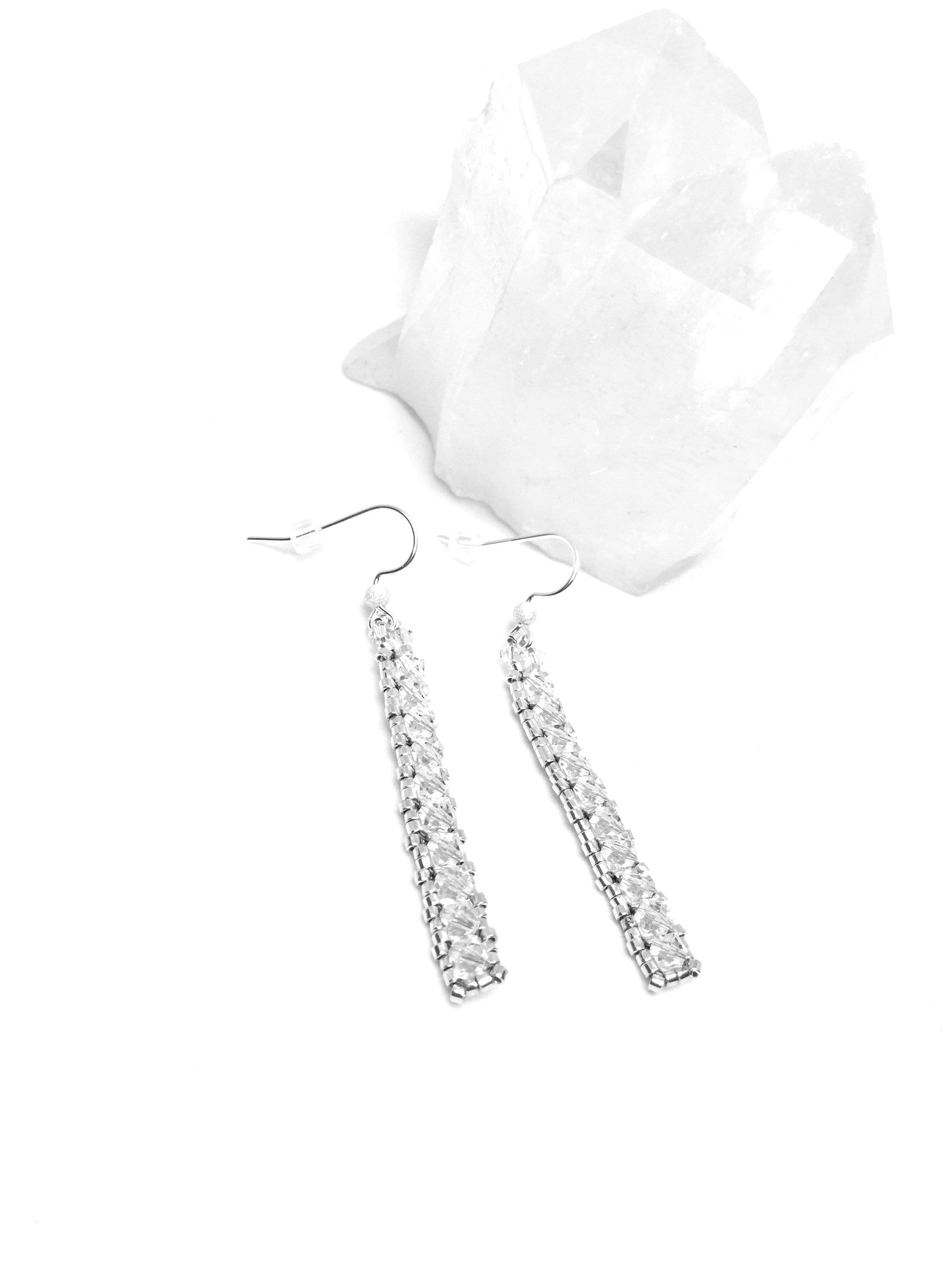 swarovski clear crystal minimalist modern wedding earrings . nickle free jewelry . crystal wedding earrings . crystal dangle earrings