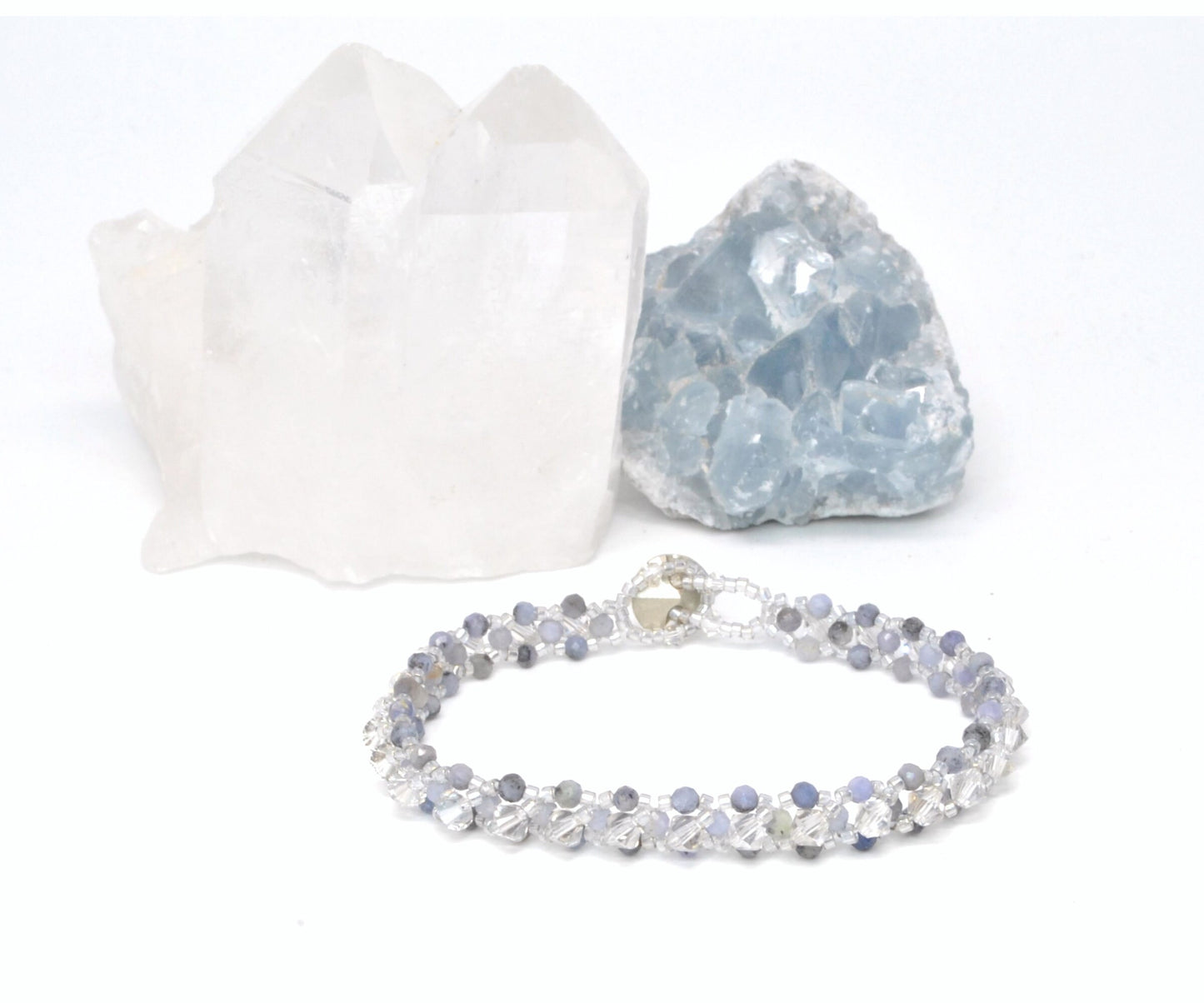 tazinite gemstone bracelet . tanzinite and crystal dainty bracelet . delicate gemstone bracelet . dainty blue bracelet . gemstone bracelet