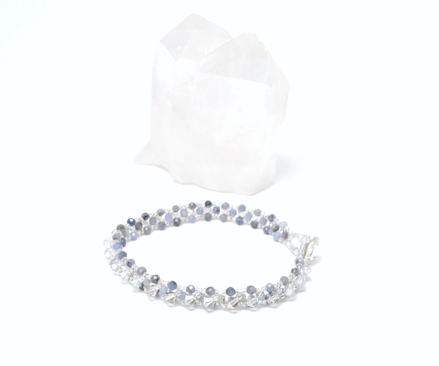 tazinite gemstone bracelet . tanzinite and crystal dainty bracelet . delicate gemstone bracelet . dainty blue bracelet . gemstone bracelet