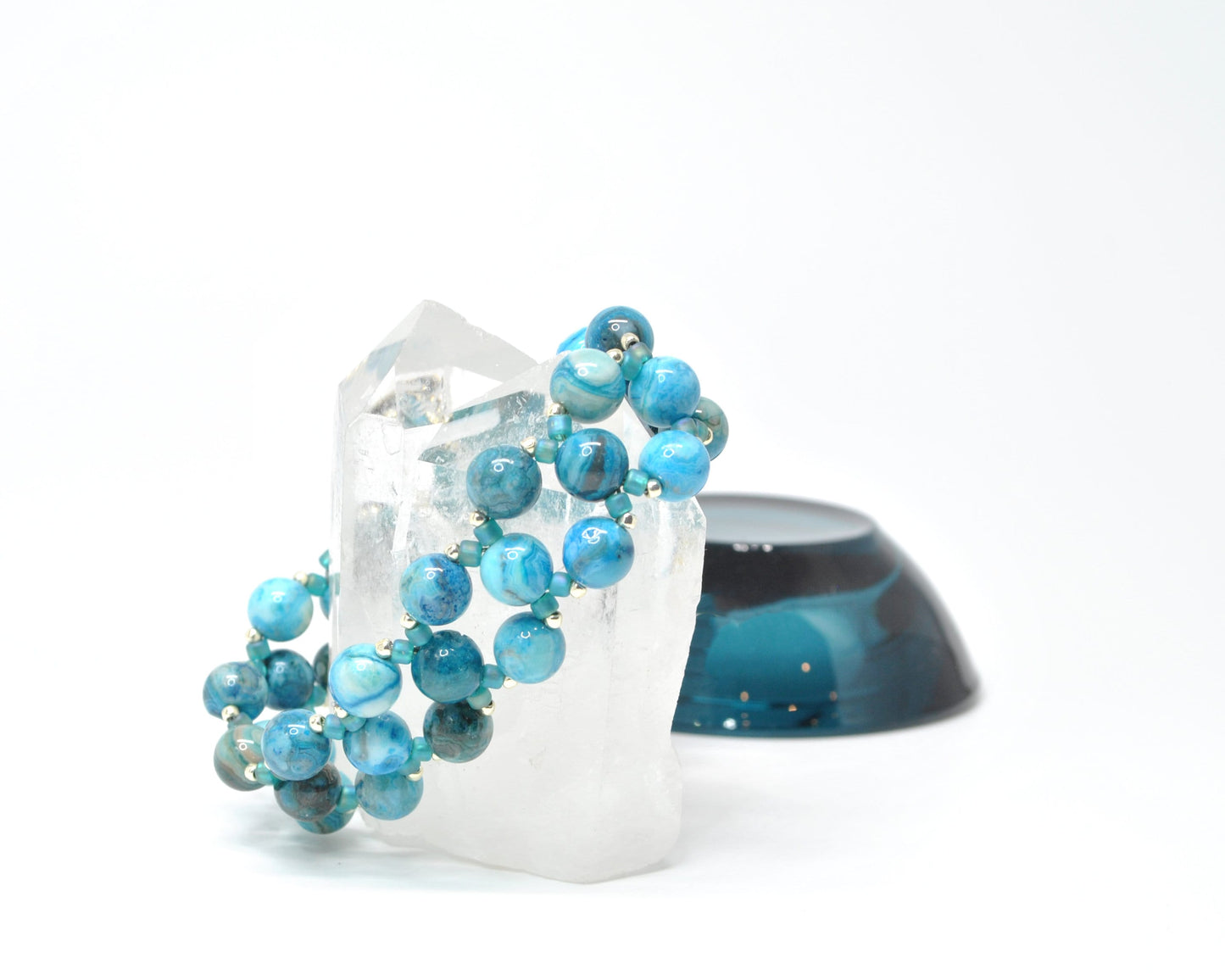 blue agate beaded gemstone bracelet . blue gemstone bracelet . agate jewelry . agate bracelet . blue stone bracelet . gemstone jewelry .
