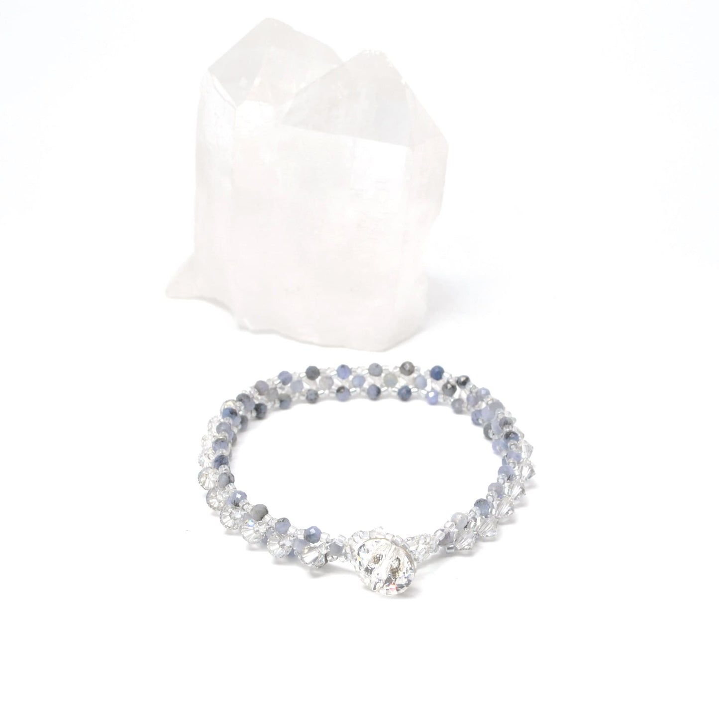 tazinite gemstone bracelet . tanzinite and crystal dainty bracelet . delicate gemstone bracelet . dainty blue bracelet . gemstone bracelet