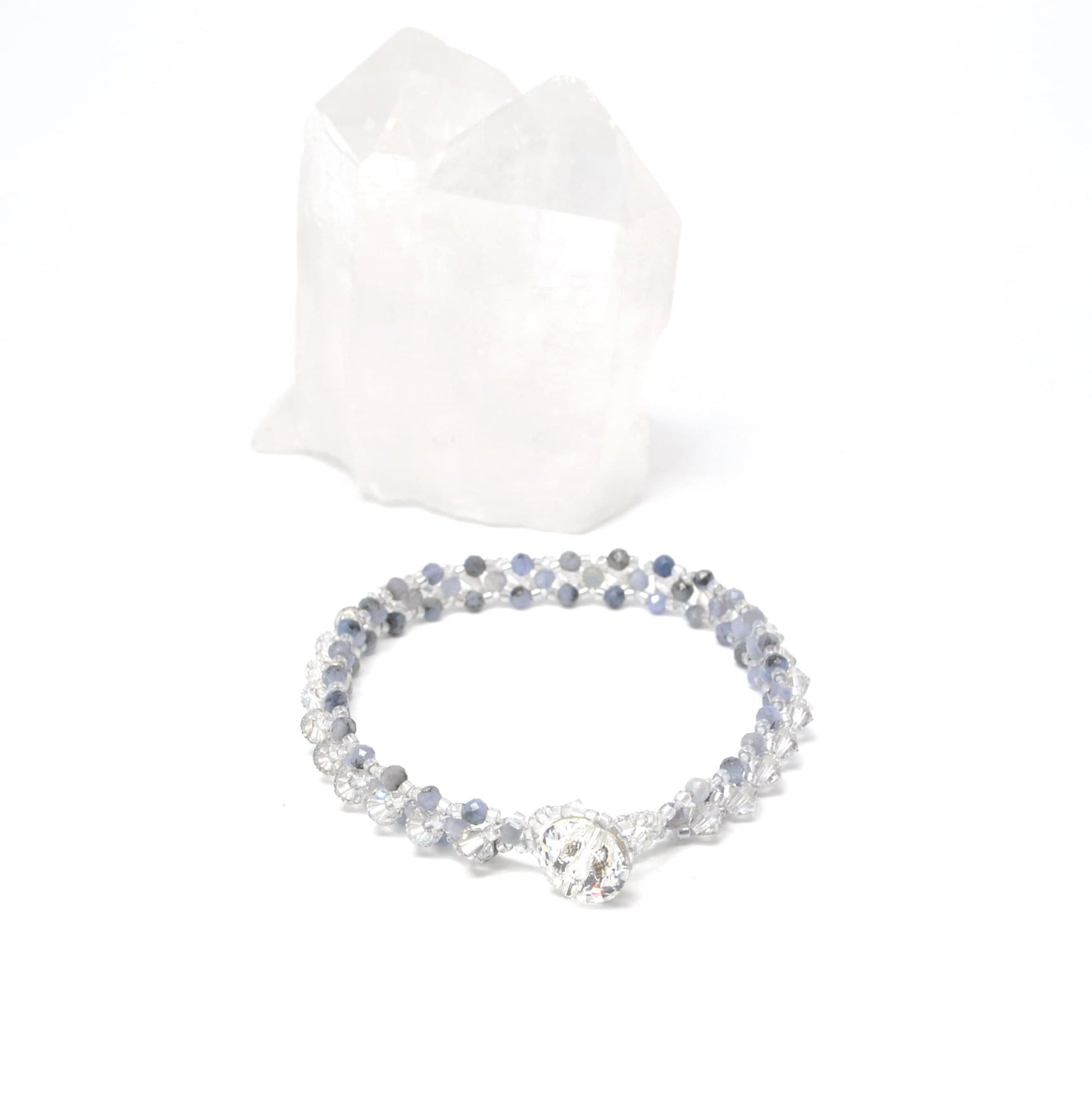 tazinite gemstone bracelet . tanzinite and crystal dainty bracelet . delicate gemstone bracelet . dainty blue bracelet . gemstone bracelet