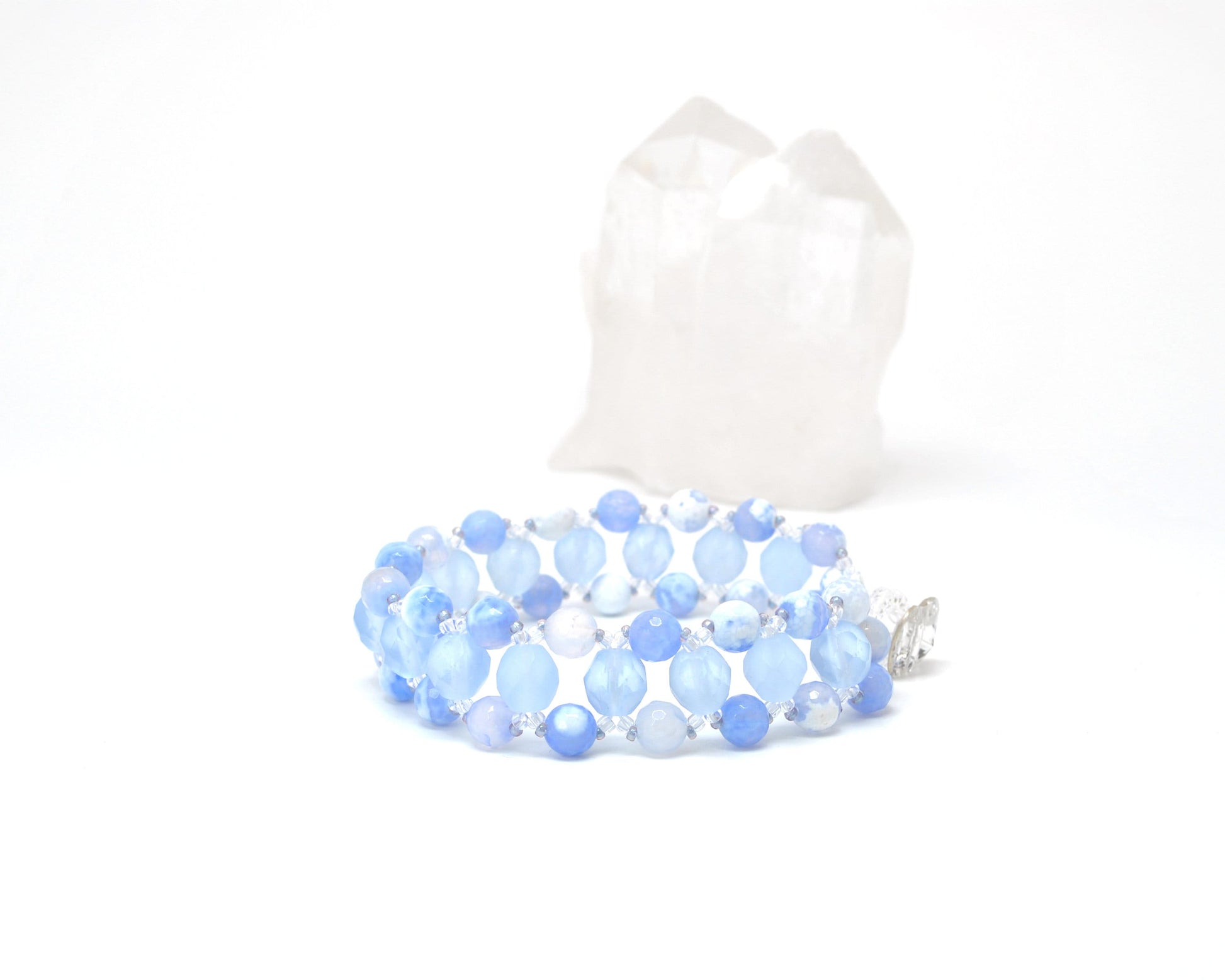 sky blue and white beaded bracelet . pastel blue . light blue bracelet . nickel free . agate bracelet . nickel free jewelry . unique blue