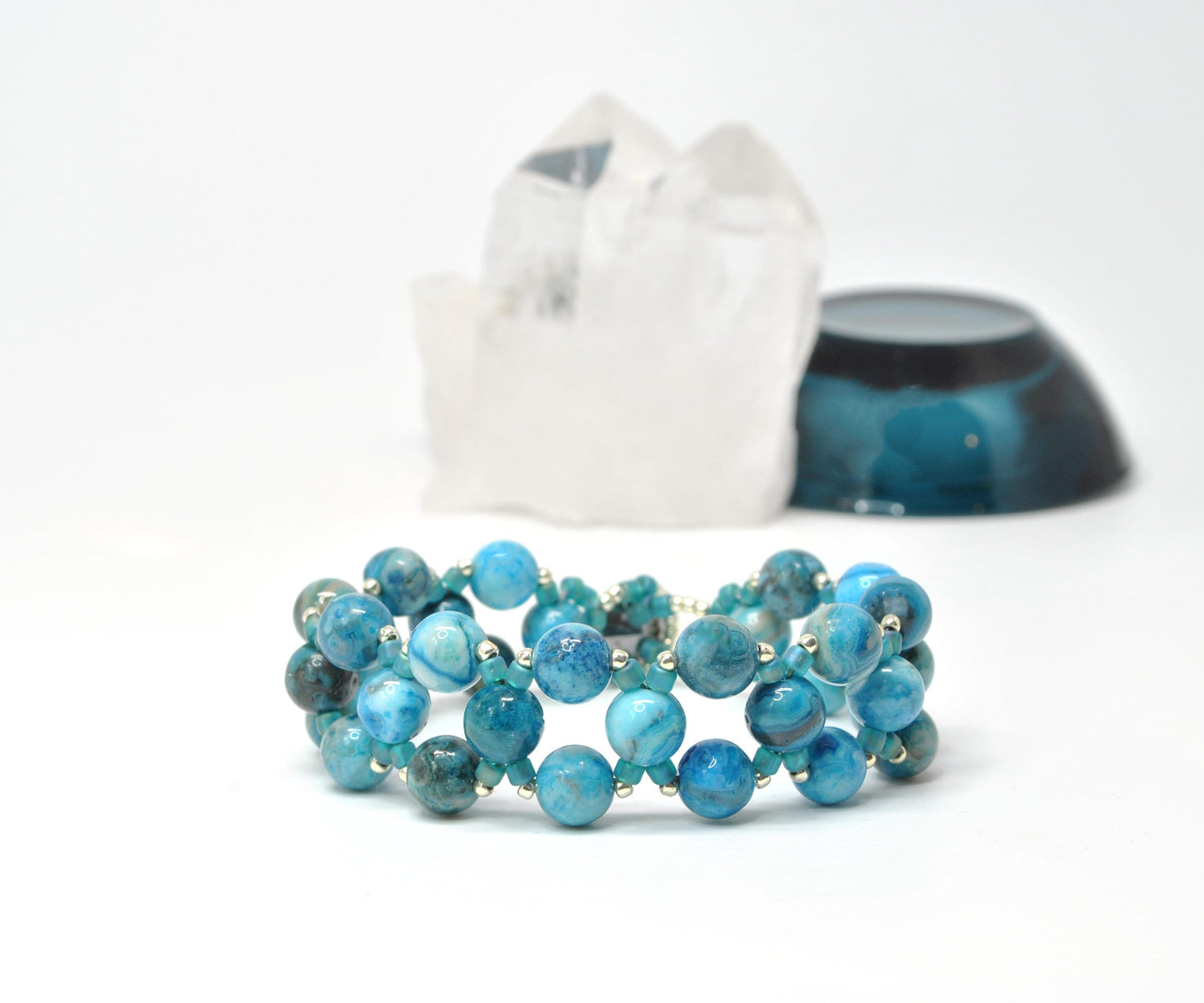 blue agate beaded gemstone bracelet . blue gemstone bracelet . agate jewelry . agate bracelet . blue stone bracelet . gemstone jewelry .