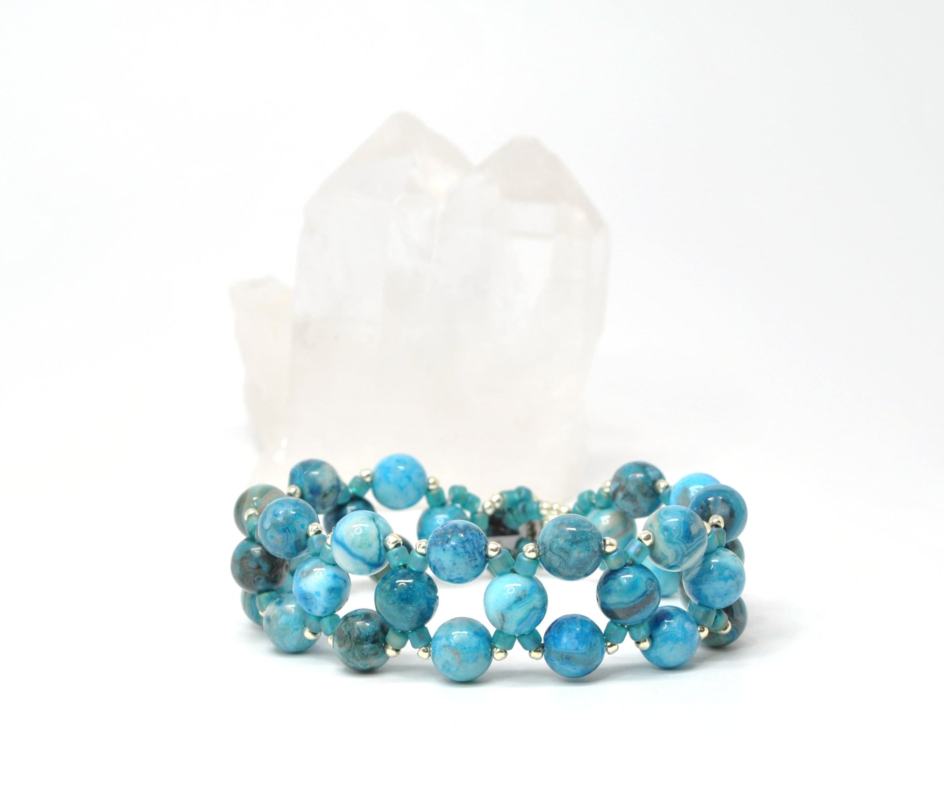 blue agate beaded gemstone bracelet . blue gemstone bracelet . agate jewelry . agate bracelet . blue stone bracelet . gemstone jewelry .