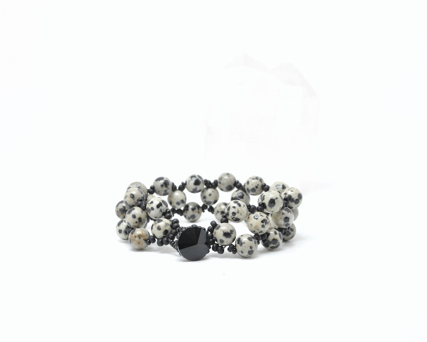 dalmatian jasper gemstone bracelet . black and white bracelet . pokadot bracelet . black and white gemstone jewelry . gemstone jewelry