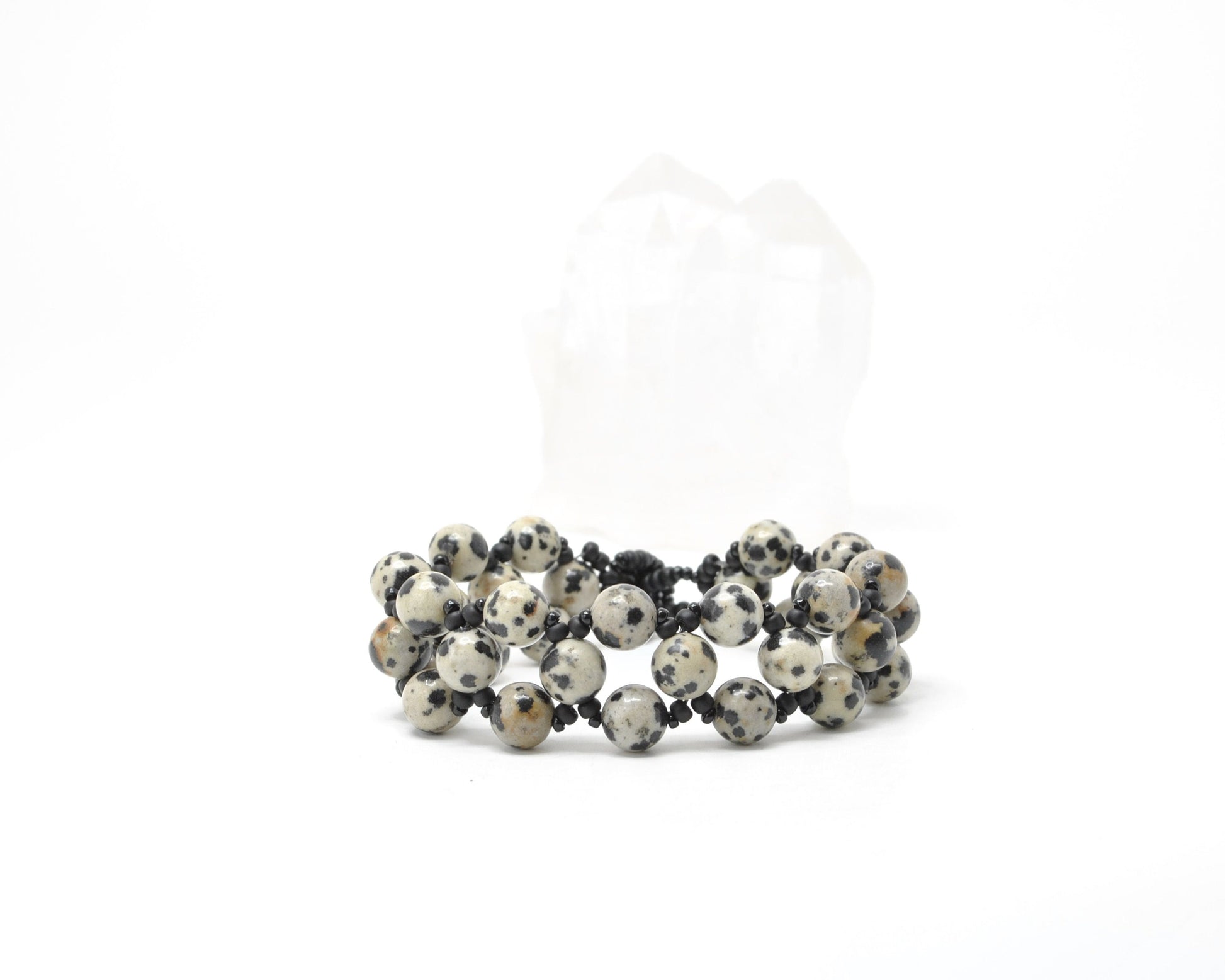 dalmatian jasper gemstone bracelet . black and white bracelet . pokadot bracelet . black and white gemstone jewelry . gemstone jewelry