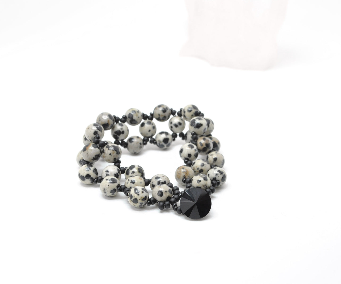 dalmatian jasper gemstone bracelet . black and white bracelet . pokadot bracelet . black and white gemstone jewelry . gemstone jewelry