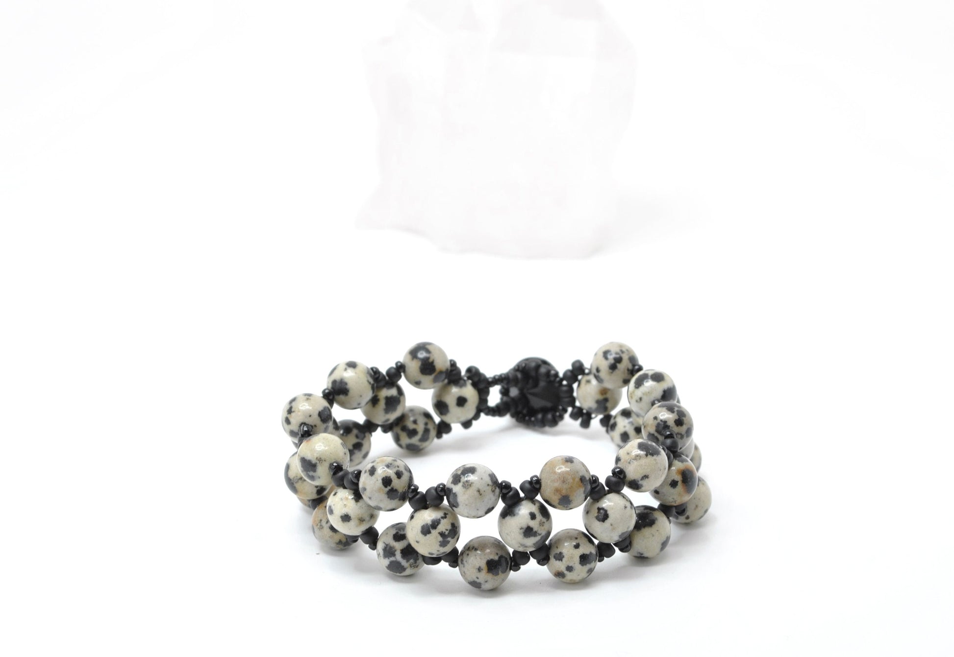 dalmatian jasper gemstone bracelet . black and white bracelet . pokadot bracelet . black and white gemstone jewelry . gemstone jewelry