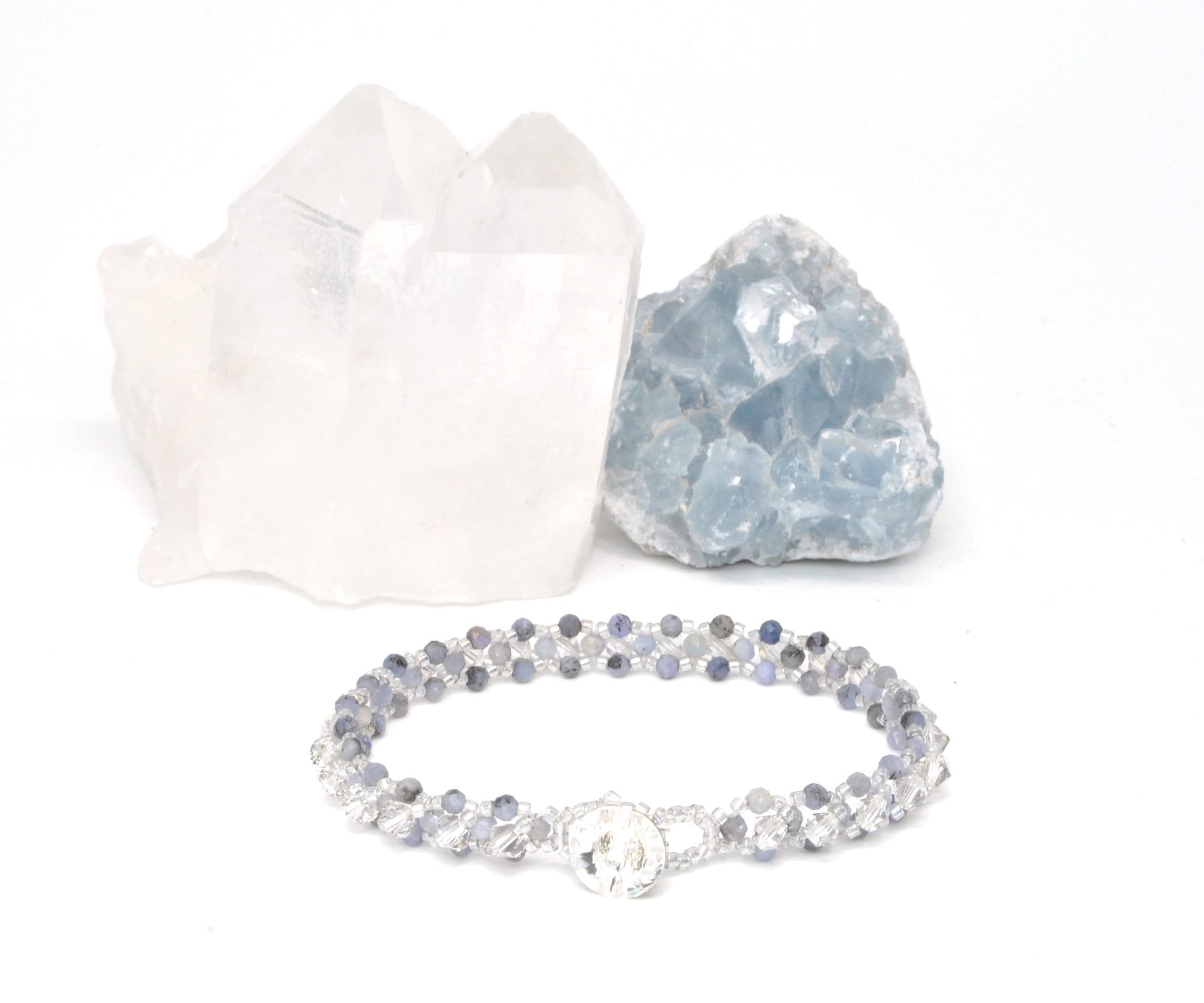 tazinite gemstone bracelet . tanzinite and crystal dainty bracelet . delicate gemstone bracelet . dainty blue bracelet . gemstone bracelet